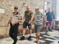 Петима от &bdquo;Хелс Ейнджълс&ldquo; остават под домашен арест, прокуратурата поиска постоянен арест