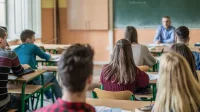 МОН обяви графика за новата учебна година: Ето кога ще почиват учениците