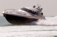 Яхта се обърна край Северния плаж в Бургас, капитанът е спасен