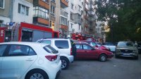 Евакуираха жители на блок в столичния квартал &bdquo;Стрелбище&ldquo; заради пожар