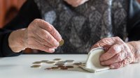 Добавят още 80 лв. към пенсиите