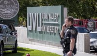 Губернаторът на Юта: Заподозреният в убийството на Чарли Кърк бил &bdquo;радикализиран&ldquo; онлайн