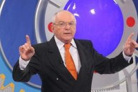 &bdquo;Минута е много&ldquo;, но 87 години са богатство: Легендата Петър Вучков посрещна празника си у дома