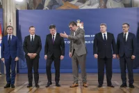 Пратениците на ЕС и САЩ призовават Косово и Сърбия да възобновят диалога с цел намаляване на напрежението