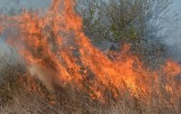 Продължава пожарите в три общини в област София