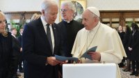 Джо Байдън и папата разговаряха по телефона за конфликта в Близкия изток