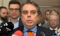 Асен Василев реши да се прави на мъж: Държавата не е с главно Д като Делян, а с главно Б като България (ВИДЕО)