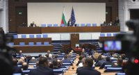  Парламентът гласува петия вот на недоверие срещу кабинета &bdquo;Желязков&ldquo;