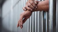 Рекорден брой затворници са освободени погрешно от затвора след проваления план за предсрочно освобождаване на Стармър