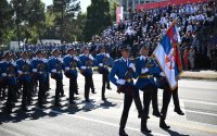 Сърбия показа мускули: 10 000 войници, ракети и изтребители на грандиозен военен парад в Белград (СНИМКИ+ВИДЕО)