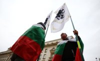 Протест срещу еврото и оставката на правителството пред парламента в София