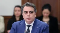 Асен Василев: Борислав Сарафов незаконно се разпорежда с държавни средства и трябва да бъде задържан