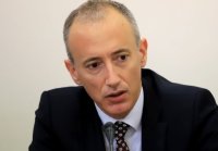 Министър Красимир Вълчев предлага дебат за забрана на социалните мрежи за деца под 15 години