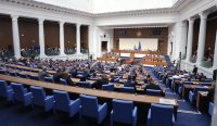 Народното събрание с блицконтрол и горещи въпроси към министрите