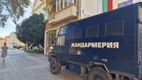 Полицаи и прокурори удариха Община Пловдив