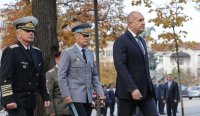 Румен Радев произвежда курсантите от Випуск 2025 &bdquo;Сливнишко-Драгомански&ldquo; в първо офицерско звание