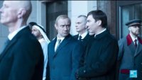 &bdquo;Careful, news&ldquo;: Първият трейлър на &bdquo;Кремълският магьосник&ldquo;, в който Джуд Лоу играе Путин, е пуснат (ВИДЕО)