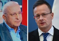 СКАНДАЛ: Кретенът на снимката отляво, нарече унгарския външен министър &bdquo;кретен&ldquo; в ефира на БНТ