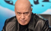 Депутатът от ПП-ДБ Васил Пандов е виновен, затова, че лумпени нападнаха и влачеха две жени по улицата