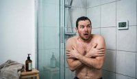 Студените душове: Лек за всичко или опасна мода? (Фактите)