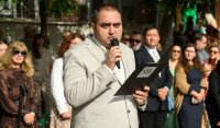 Перверзният директор на 138-о училище задържан за 72 часа: Записите от тоалетните отивали директно в телефона му!