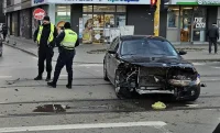 Катастрофа блокира движението в двете посоки на столичния бул. &bdquo;Черни връх&ldquo; (СНИМКИ)