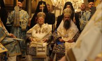 Историческа среща в Истанбул: Патриарх Даниил дари на Вартоломей частица от мощите на патриарх Евтимий и призова за единство (СНИМКИ)