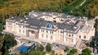 Частна клиника и бани от злато: Какво крие дворецът на Путин в Крим (ВИДЕО)