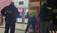 Спецакция в столицата: Задържаха трима души с 10 000 фалшиви евро