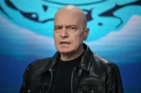 Слави Трифонов удари ПП-ДБ и защити bTV: Тарикат мъж не писка