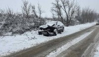 Челен удар край Враца: Две деца пострадаха при тежка катастрофа
