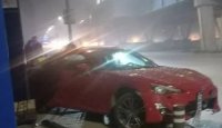 Ужас на &bdquo;Ломско шосе&ldquo;: Автомобил помете спирка