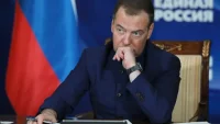 Медведев: Ако западни войски бъдат разположи в Украйна, Русия ще ги ''запознае'' с ''Орешник''