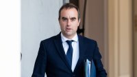 Премиерът на Франция осъди американската военна операция във Венецуела