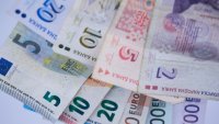 Левът отстъпва: 58% вече са изтеглени