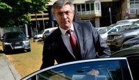 Доган отстранил Карадайъ заради срещата му с кандидата на опозицията за президент на Турция