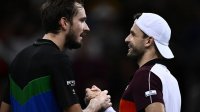 Григор Димитров надви Медведев в Мастърс надпреварата в Париж