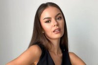 Новият бюст на Виктория Капитонова подпали социалните мрежи (СНИМКА)