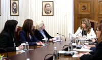 Йотова пред "ДПС - Ново начало": Президентът няма избор при назначаването на служебен премиер