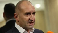 Румен Радев отхвърли твърденията на Кирил Петков за газовата връзка с Гърция