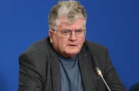 Еленко Божков: България е в хроничен енергиен дефицит и плаща скъп ток за внос