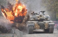 Британски военни тренират на полигон, имитиращ бойна зона в Украйна (СНИМКИ)