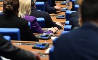 На второ четене: Парламентът ограничи броя на изборните секции в страните извън ЕС