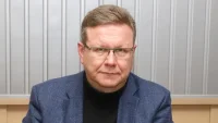 Дачков: &ldquo;Умнокрасивите&rdquo; са като пенсионерите, които си хвърлят парите през балкона на телефонни измамници