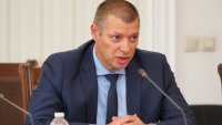 Парламентът освободи шефа на КПК Антон Славчев