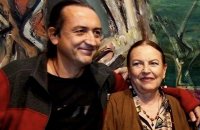 ЛОГИЧЕН ВЪПРОС: Майката на Иво Калушев, би ли продала къщата в Мексико и върнала поне част от парите на младия мъж, който първи е попаднал под негово влияние?