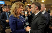 Йотова се срещна с Макрон на Мюнхенската конференция по сигурността