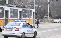 Трамвай блъсна жена в района на &bdquo;Пирогов&ldquo; в София, движението временно е затруднено