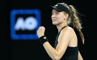Елена Рибакина с обрат срещу олимпийска шампионка в Доха