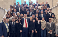 Делян Пеевски се срещна с младежи от Ямбол в Народното събрание (СНИМКИ)